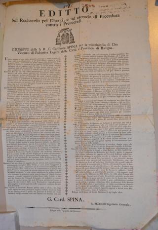 Editto di istituzione del Reclusorio. L’Editto è il documento ufficiale con il quale si chiarivano all'intera cittadinanza i motivi che determinarono l’apertura del Reclusorio bolognese.