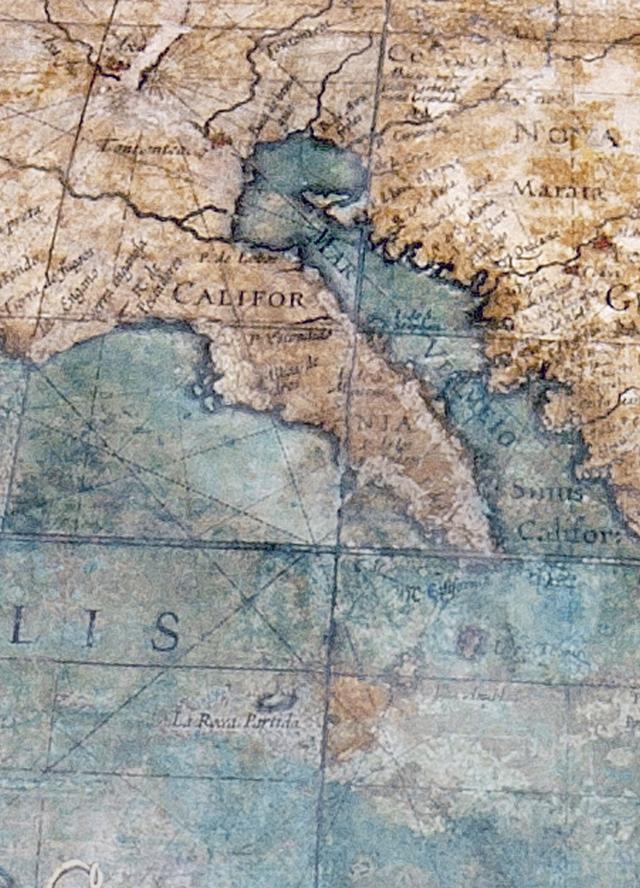 L’immagine raffigura un dettaglio del globo terracqueo (inv. MV 70159) realizzato negli anni Venti del ‘600 da Willem Blaeu. Ben visibile la corretta rappresentazione della penisola della California con le indicazioni geografiche in lingua spagnola. 
